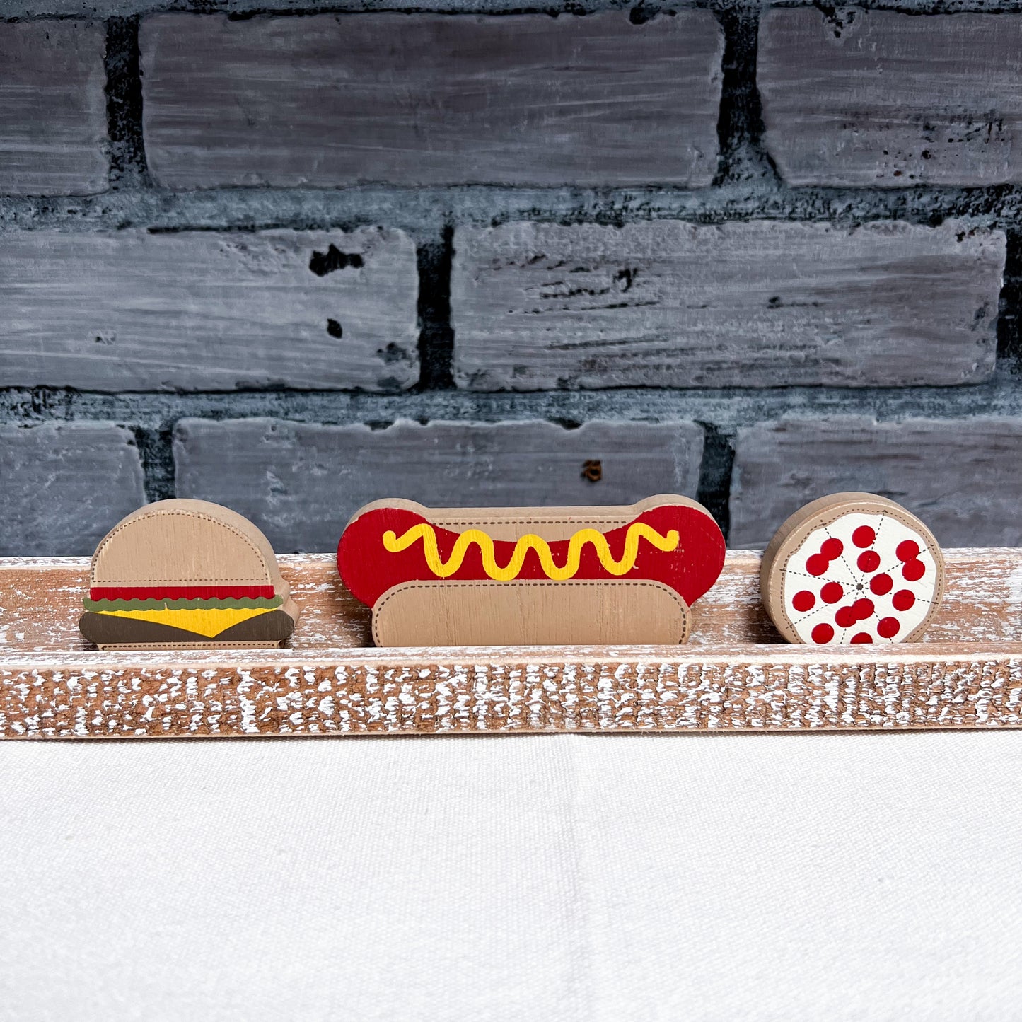 NEST - Wooden Shapes - Fast Food